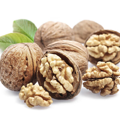 Alegeți Nuc Miroslava și bucurați-vă de un pom de vigoare mijlocie, productiv 🌿. Gustați fructul mare de 14-15g, gălbuie-maronie 🤩. Comandați acum!